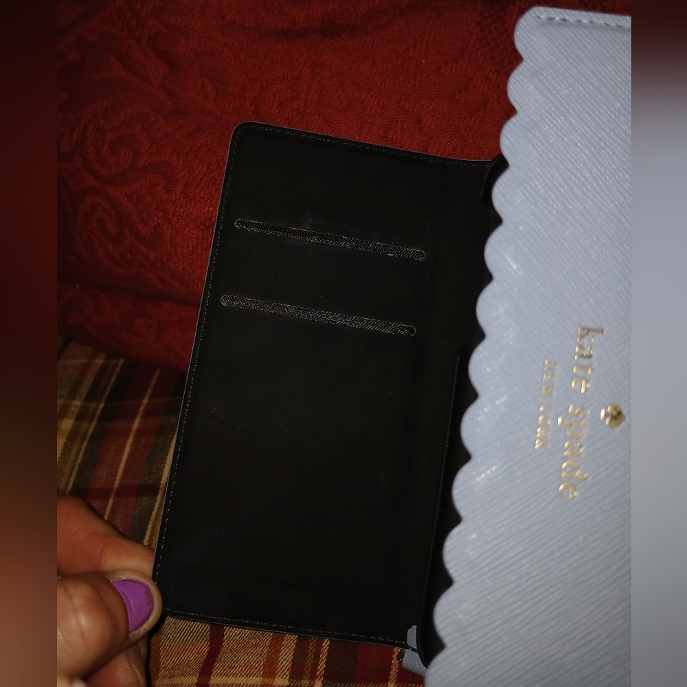 🎈♤Kate Spade♤🎈BUY 1 GET 1 FREE-ALL LISTINGS - NY Scallop Folio Wristlet iPhone - Picture 4 of 7